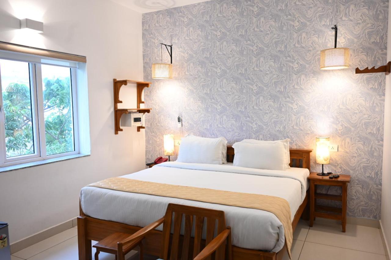 Hotel Aura By Woco Stays Pondicherry Esterno foto